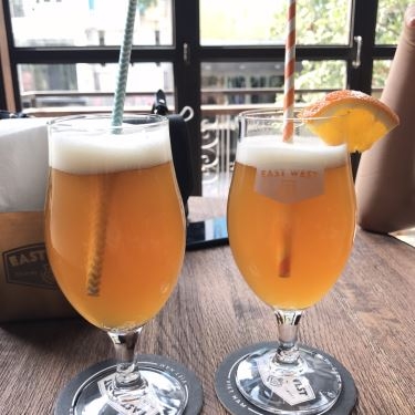 Tổng hợp- Nhà Hàng East West Brewing Co