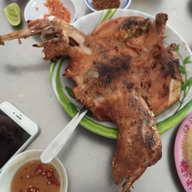 Món ăn- Quán Ăn Gà Nướng 6 Gà - Nguyễn An Ninh