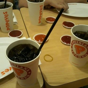 Tổng hợp- Nhà Hàng Gà Rán Popeyes - Lê Đại Hành