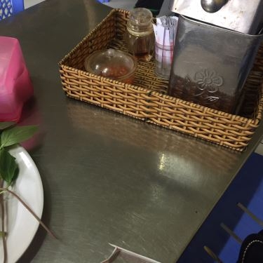 Không gian- Quán Ăn Gà Ta Tường Vy - Phan Văn Hớn