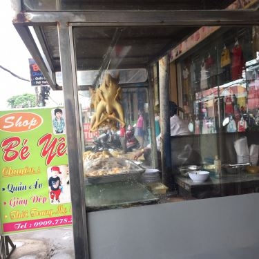 Không gian- Quán Ăn Gà Ta Tường Vy - Phan Văn Hớn