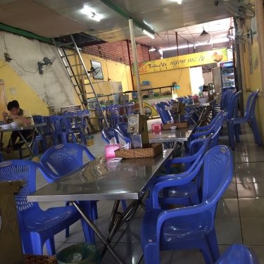 Không gian- Quán Ăn Gà Ta Tường Vy - Phan Văn Hớn