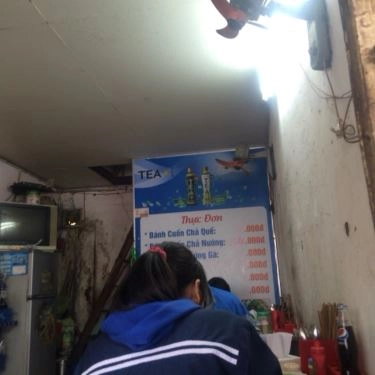 Không gian- Quán Ăn Gà Tần, Bánh Cuốn Nóng & Bún Chả - Trần Quốc Hoàn