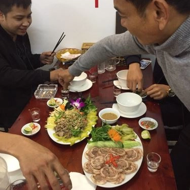 Không gian- Quán Ăn Gà Tươi Mạnh Hoạch - 80 Hoàng Văn Thái