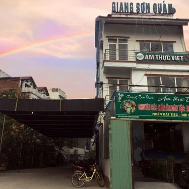 Không gian- Quán Ăn Giang Sơn Quán - Ẩm Thực Dân Tộc