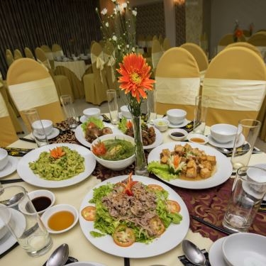 Món ăn- Nhà Hàng Golden Crown Restaurant