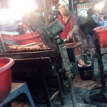 Tổng hợp- Quán Ăn Hai Còi - Chân Gà Nướng