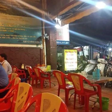 Không gian- Quán Ăn Hải Sản A Xừ