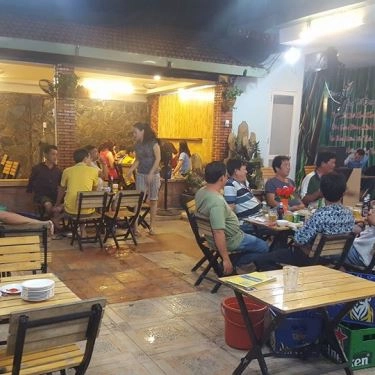 Không gian- Quán Ăn Hải Sản Chín Hằng