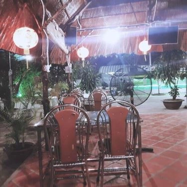 Không gian- Quán Ăn Hải Sản Hùng Hạnh