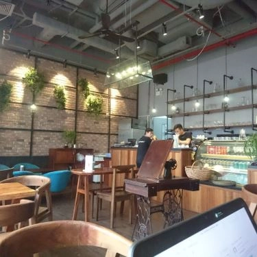 Tổng hợp- Nhà Hàng Half Full - Bistro & Cafe