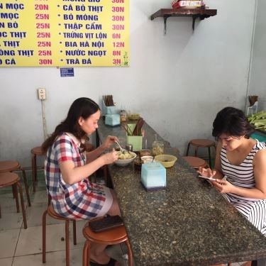 Không gian- Quán Ăn Hiền Anh - Bún Cá, Bún Mọc & Bún Móng Giò