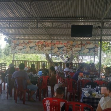 Không gian- Quán Ăn Hồ Đại Hàn - Gà Chỉ & Thỏ Chỉ