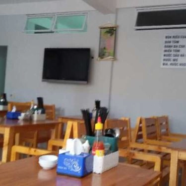 Không gian- Quán Ăn Hồ Hiệp - Bánh Đa Cua Hải Phòng