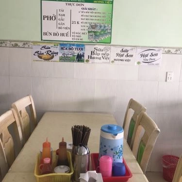 Không gian- Quán Ăn Hoa Hồng - Phở & Bún Bò Huế
