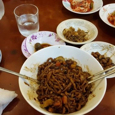 Món ăn- Quán Ăn Hoàng Cung - Mì Lạnh Hàn Quốc