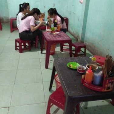 Không gian- Quán Ăn Hủ Tiếu A Hiền