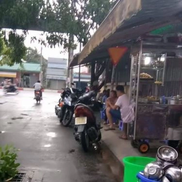 Không gian- Quán Ăn Hủ Tiếu Bò Viên