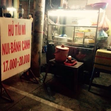 Không gian- Quán Ăn Hủ Tiếu Gõ - Hoàng Hoa Thám