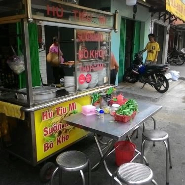 Không gian- Quán Ăn Hủ Tiếu & Bò Kho - Tuệ Tĩnh