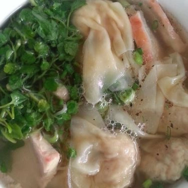 Món ăn- Quán Ăn Hủ Tiếu & Mì Hoành Thánh Gốc Hoa - Trần Văn Đang