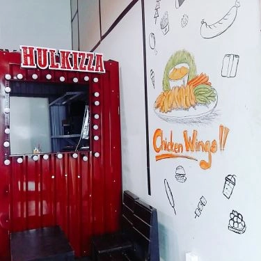 Tổng hợp- Quán Ăn Hulkizza - Pizza & Bánh Mì In Town - Ngô Văn Sở