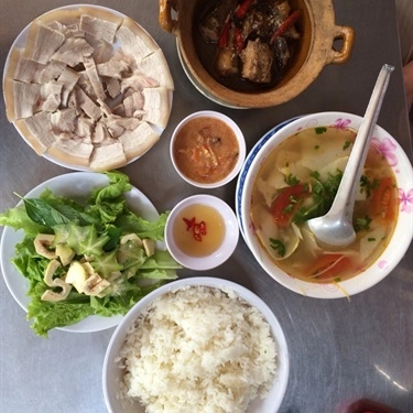 Món ăn- Quán Ăn Hương Giang - Ẩm Thực Huế - Lý Chính Thắng