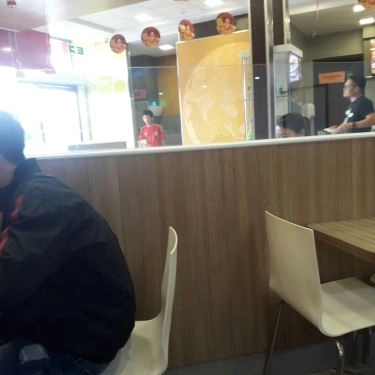 Không gian- Quán Ăn Jollibee - BigC An Lạc