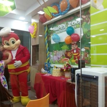 Tổng hợp- Nhà Hàng Jollibee - Vincom Maximark Cộng Hòa