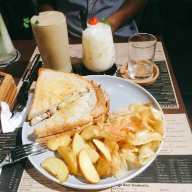 Món ăn- Journeys Sandwiches Bistro - Nhà Hàng Âu