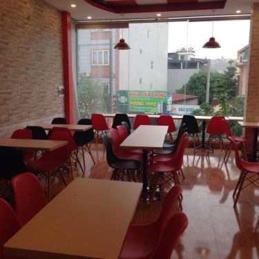 Không gian- Quán Ăn Joy Full - Gà Rán & Burger
