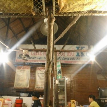 Không gian- Quán Ăn K8 - Cơm Chiên Gà Xối Mỡ