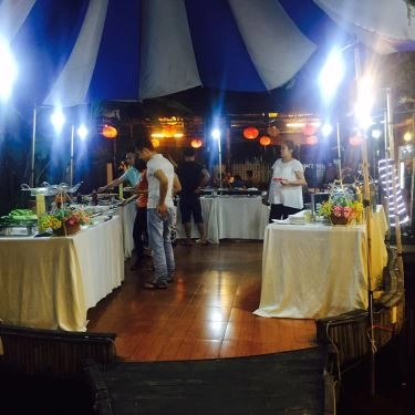 Tổng hợp- Nhà Hàng Không Gian Vip - Buffet Nướng Sân Vườn