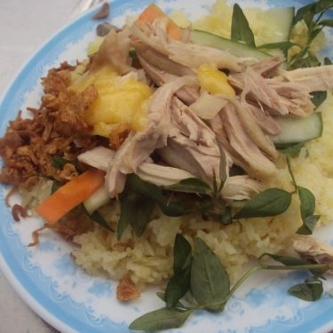 Món ăn- Quán Ăn Khu Cơm Gà Vỉa Hè - Tô Vĩnh Diện