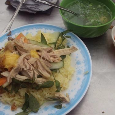 Món ăn- Quán Ăn Khu Cơm Gà Vỉa Hè - Tô Vĩnh Diện