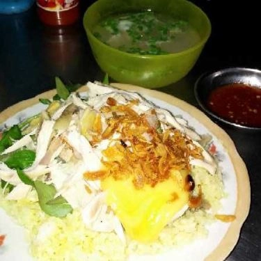 Món ăn- Quán Ăn Khu Cơm Gà Vỉa Hè - Tô Vĩnh Diện