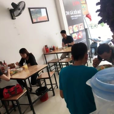 Không gian- Quán Ăn Lagio - Cơm Gà Xối Mỡ