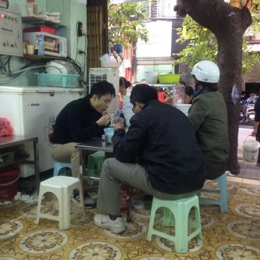 Không gian- Quán Ăn Phở Bò Lâm