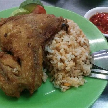 Món ăn- Quán Ăn Lão Hương Thân - Cơm Gà Xối Mỡ