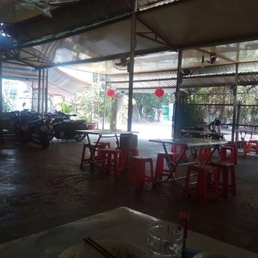 Không gian- Quán Ăn Lẩu Bò Bảy Hòa