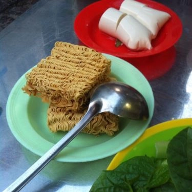 Tổng hợp- Quán Ăn Lẩu Bò Trần Phú - Vỉa Hè
