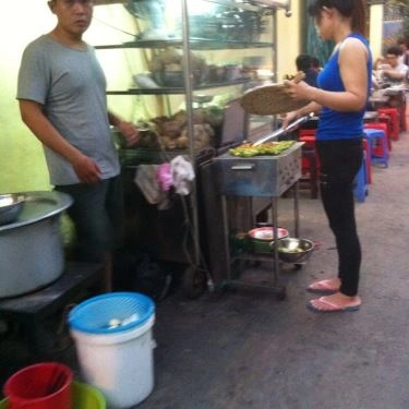Tổng hợp- Quán Ăn Lẩu Bò Trần Phú - Vỉa Hè