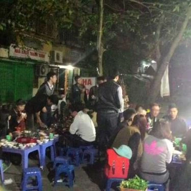 Không gian- Quán Ăn Lẩu Ếch Giang Còi - Trung Tự