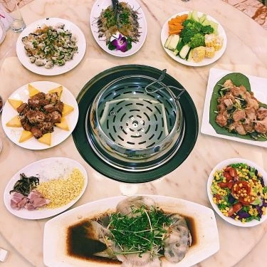 Món ăn- Quán Ăn Tân Hoàng Gia - Lẩu Hấp