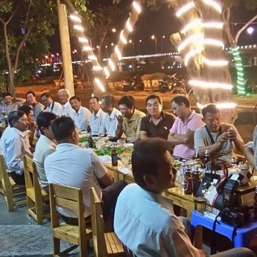 Tổng hợp- Quán Ăn Lẩu Nướng Bé Út