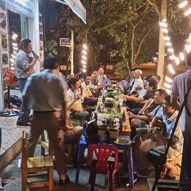 Tổng hợp- Quán Ăn Lẩu Nướng Bé Út