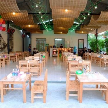 Không gian- Quán Ăn Lẩu Nướng Bon Bon