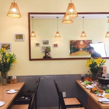 Không gian- Quán Ăn Long Ngư - Ẩm Thực Việt