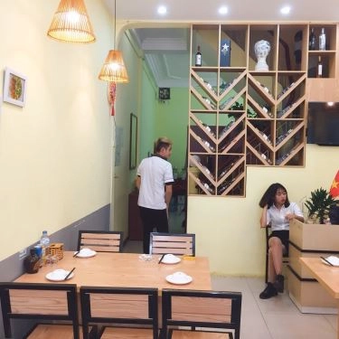 Không gian- Quán Ăn Long Ngư - Ẩm Thực Việt