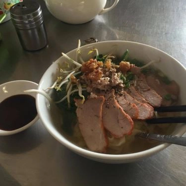 Món ăn- Quán Ăn Lư Gia - Hủ Tiếu Mì & Hoành Thánh